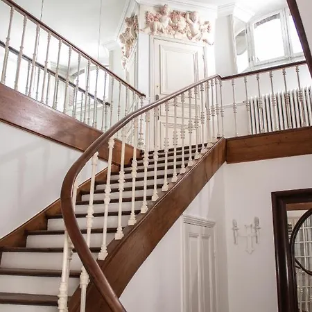 Appartement Theroyals *