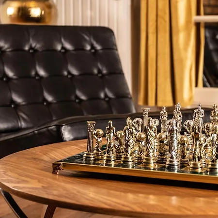 Theroyals Appartement