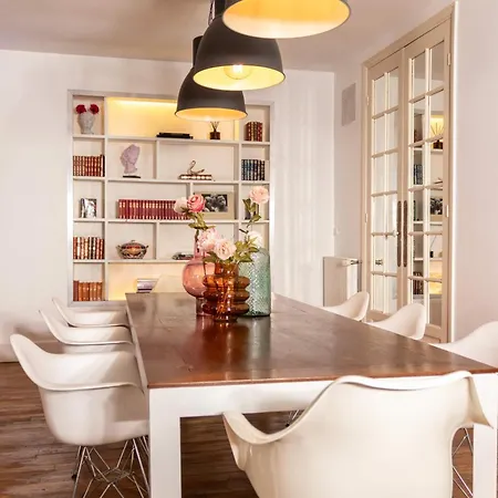 Theroyals Lejlighed *