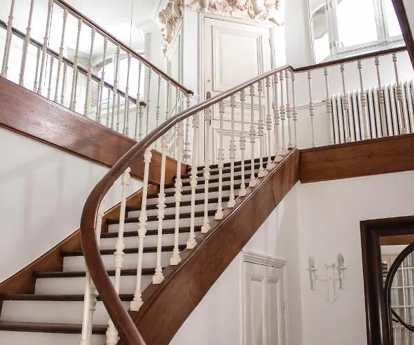 Апартаменты Theroyals *