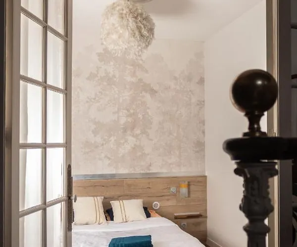 Апартаменты Theroyals *